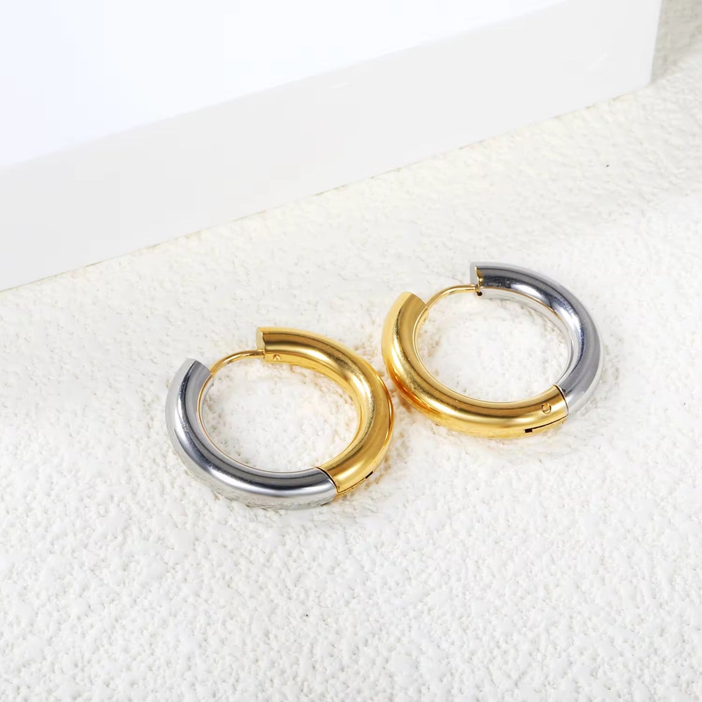 Two tone hoops - Fein Jewelry